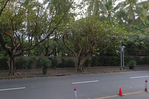 Land for sale in Dasmariñas North, Metro Manila near MRT-3 Ayala
