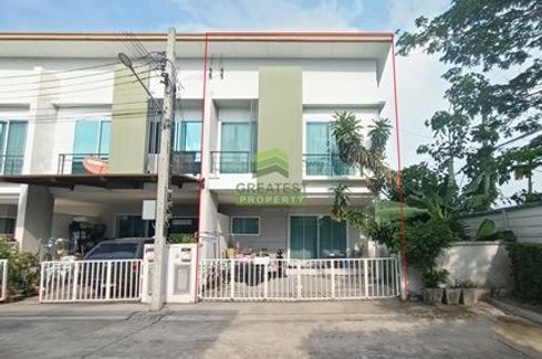 3 Bedroom Townhouse for sale in Dokmai, Bangkok