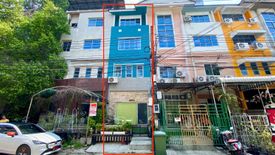 4 Bedroom Commercial for sale in Phlapphla, Bangkok