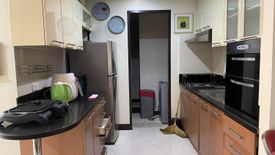 2 Bedroom Condo for rent in One Central, Urdaneta, Metro Manila near MRT-3 Ayala