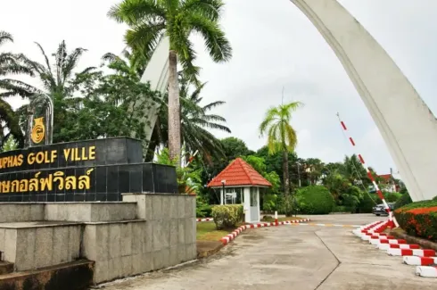 Anuphas Golf Ville