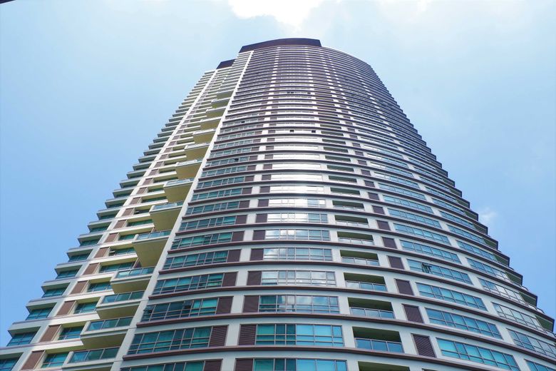 The Residences at Greenbelt Complex - The Skyscraper Center