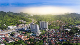 Sea Hill Condo Sriracha