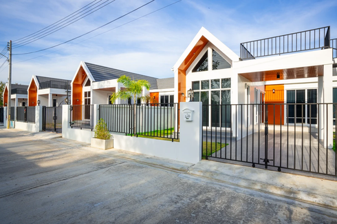 Green Home Pool Villa at Hua Hin