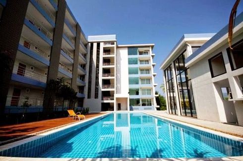 Kathu Golf Condo