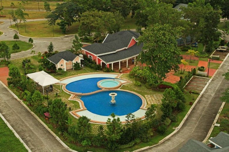 Club, Laguna 16 Houses for sale and rent Dot Property