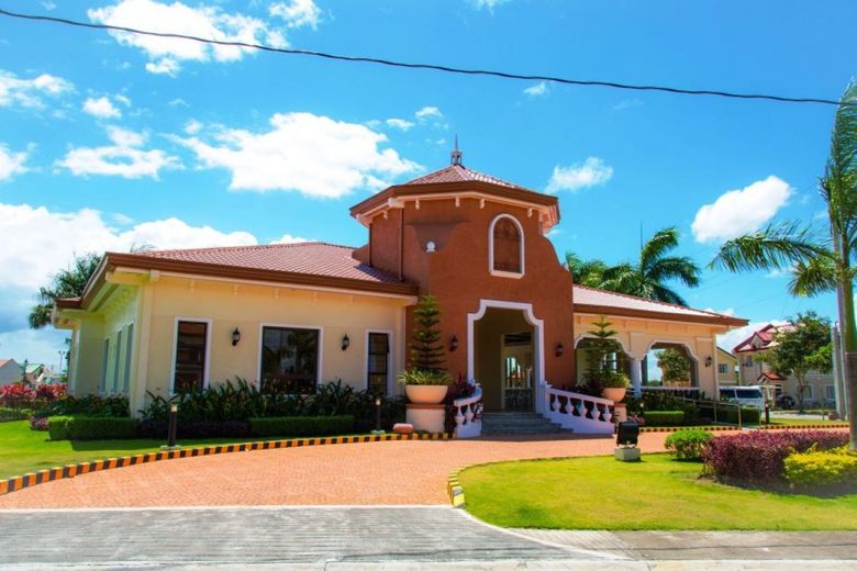 Gran Seville, Laguna 2 Houses for sale and rent Dot Property
