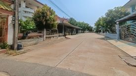 Muang Pracha Village