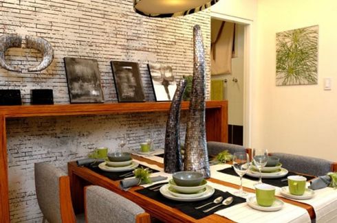East Of Galeria