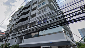 Phasuk Place