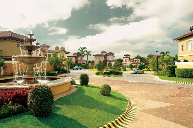 Portofino, Metro Manila 36 Houses for sale and rent Dot Property