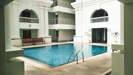 Royal Castle Sukhumvit 39