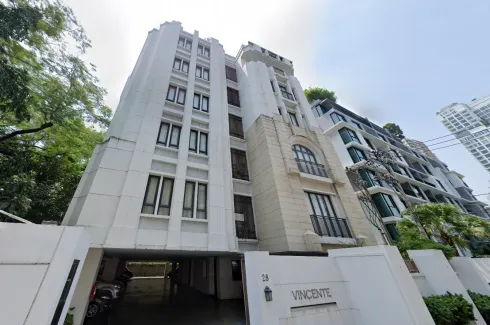 Vincente Sukhumvit 49