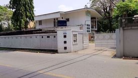 Thada court