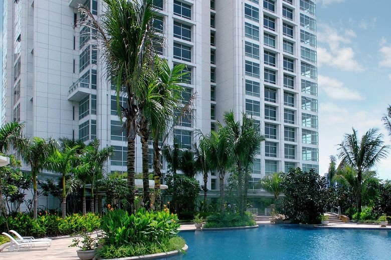 One Roxas Triangle Tower, - 83 Condos for sale and rent | Dot Property
