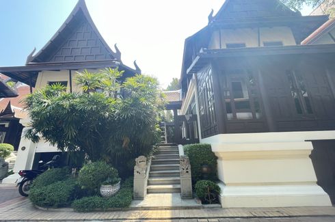 Baan Sukjai Sukhumvit 40