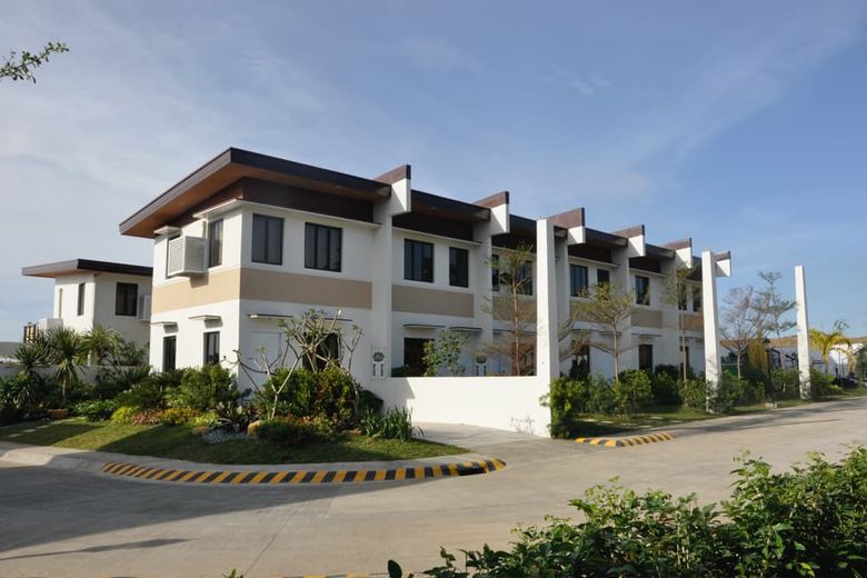 1 House for sale and rent | Dot Property